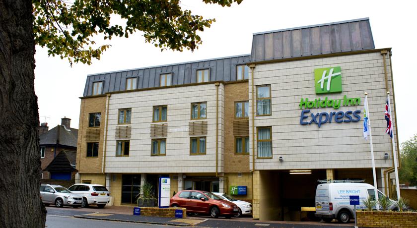 Hotel Review – Holiday Inn Express Windsor