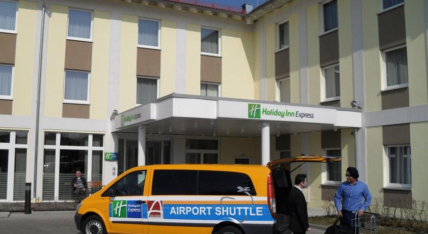 Hotel Review – Holiday Inn Express Munich Airport