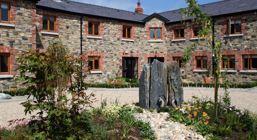 Decoy Country Cottages – Co. Meath, Ireland